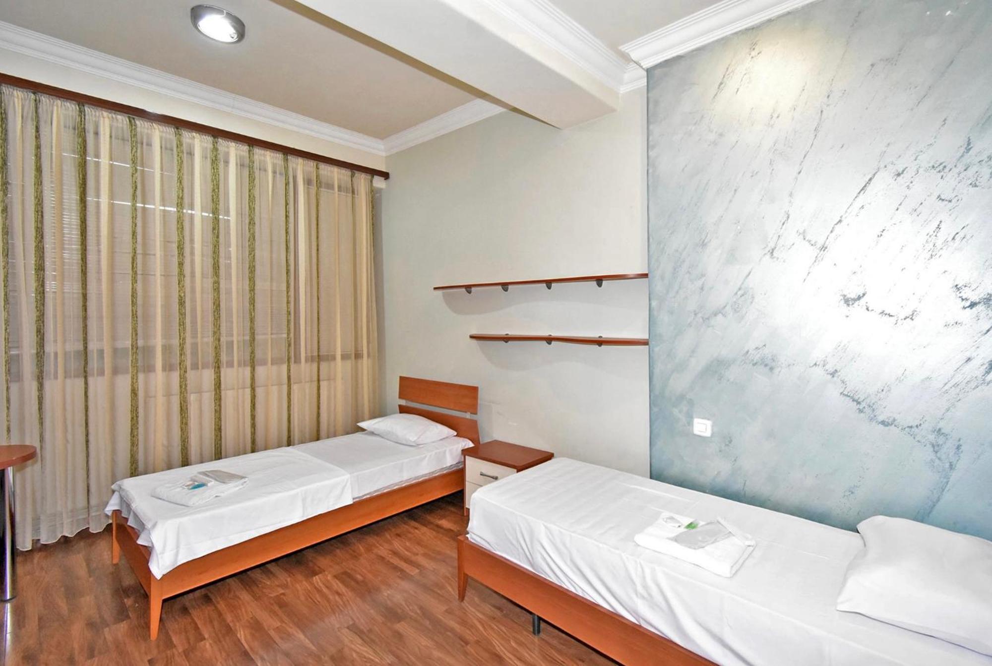 Hotel Costa Yerevan Exterior foto