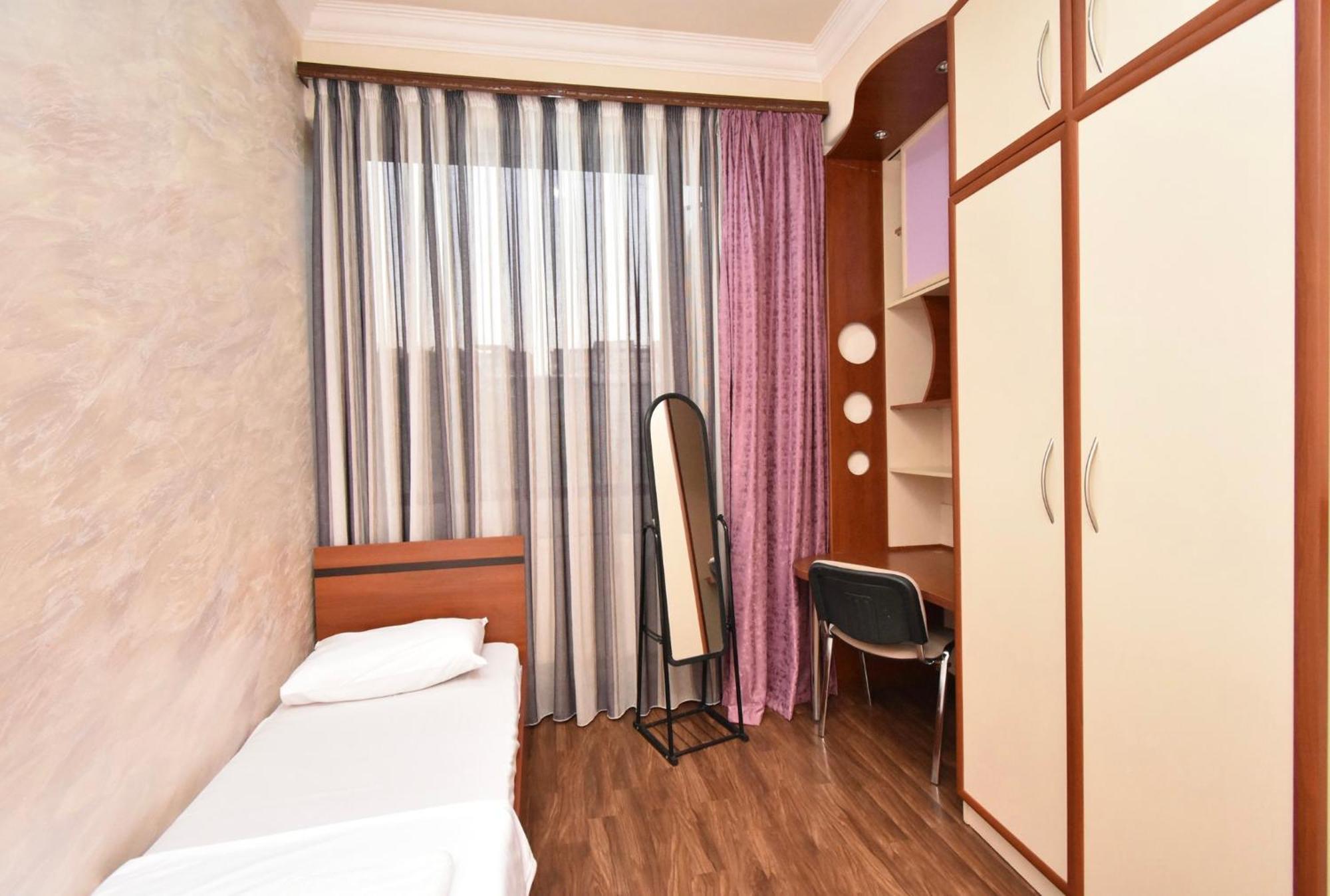 Hotel Costa Yerevan Exterior foto