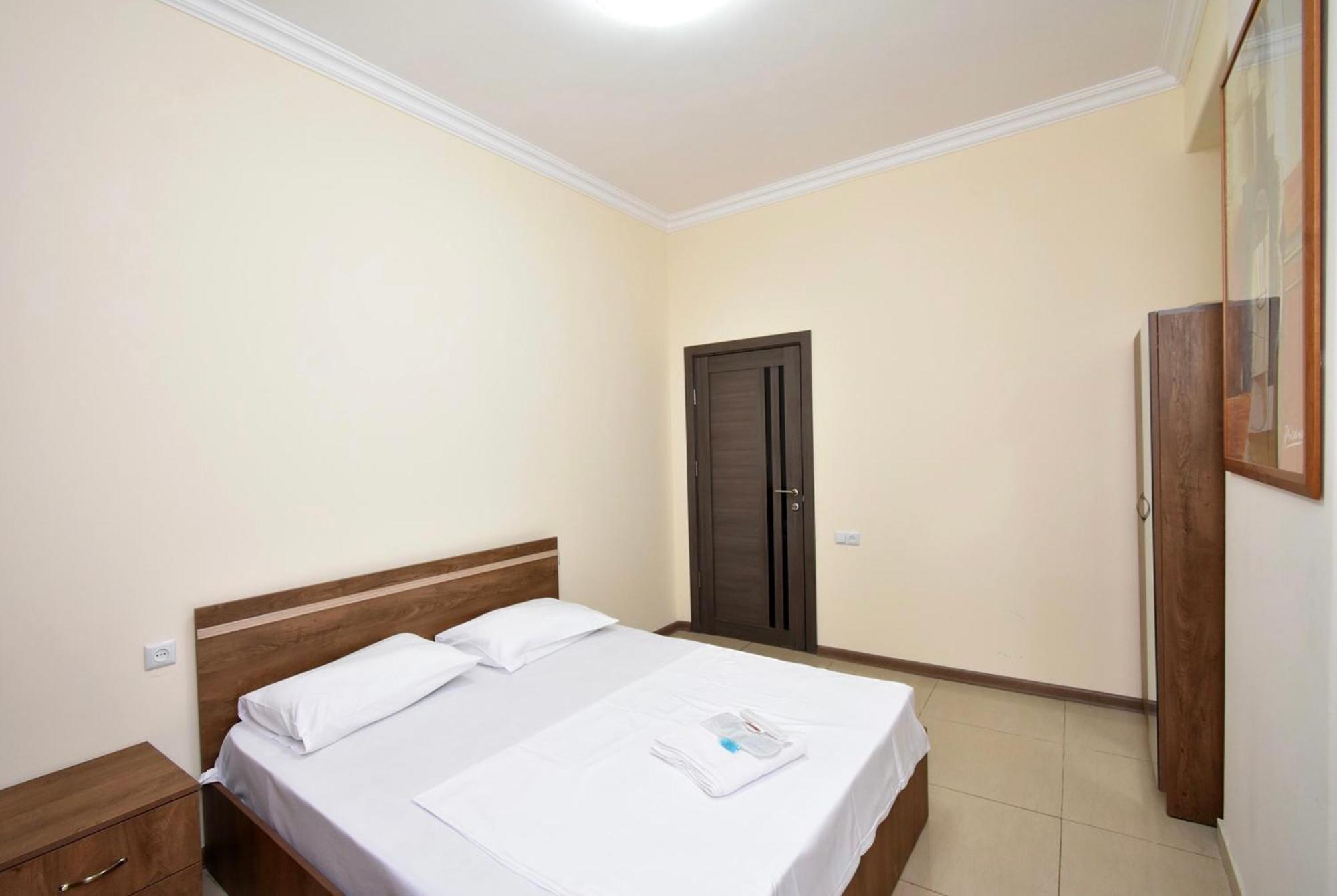 Hotel Costa Yerevan Exterior foto